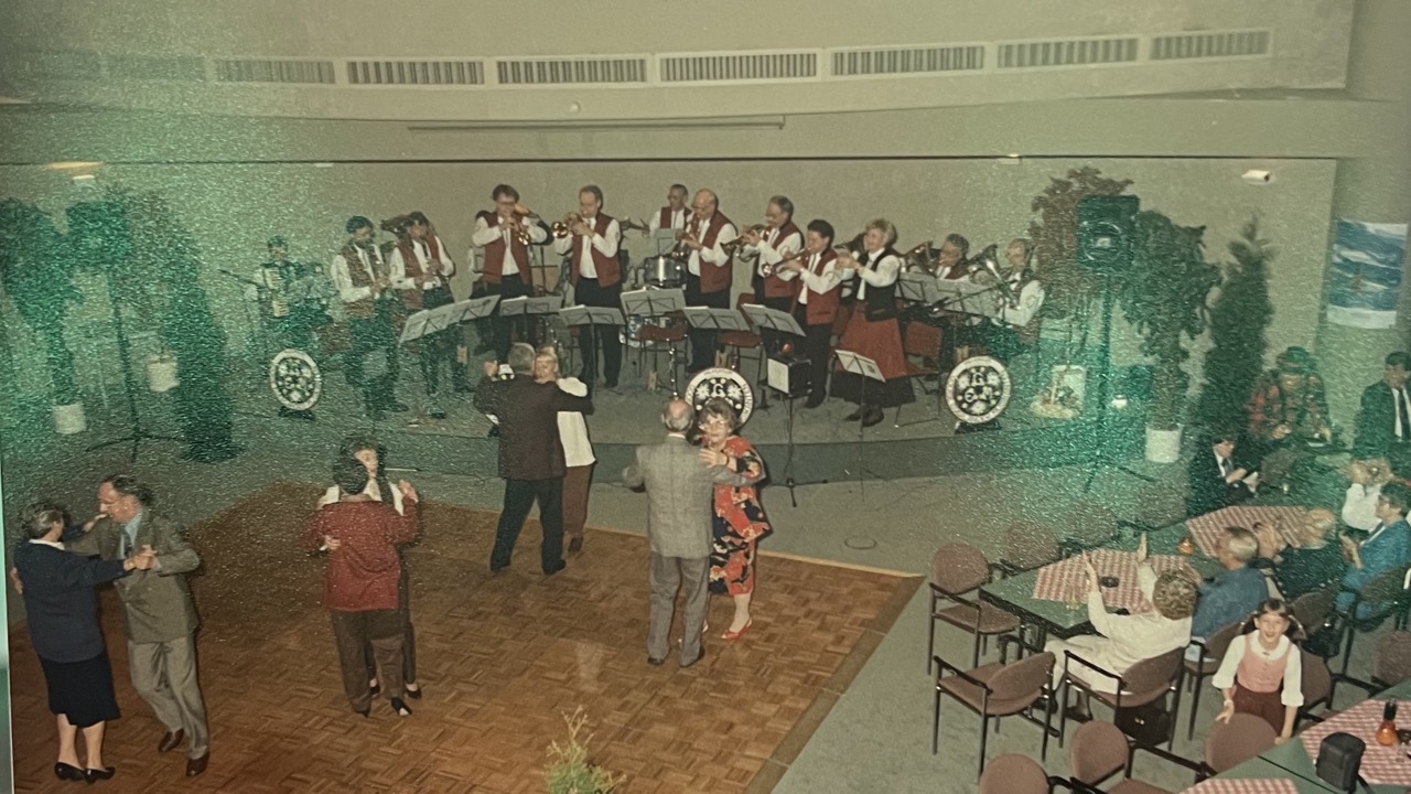 Eenhoorn grote zaal in het verleden